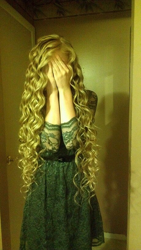 cute ways to curl long hair