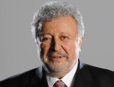 Metin Akpınar